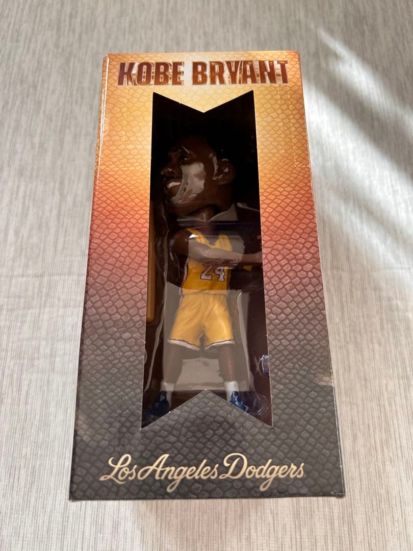 8/8 記念品　コービーブライアント　ボブルヘッド　新品未開封 楽天市場】ブライアント コービー（ホビー）の通販