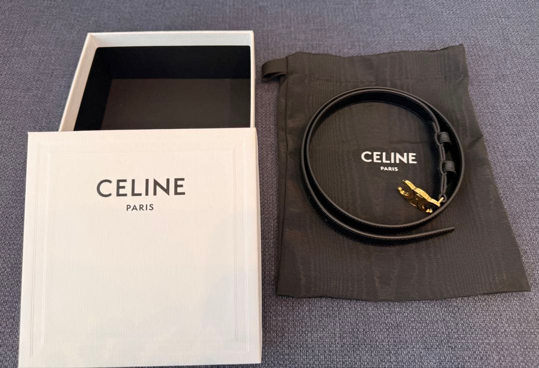 CELINE 18MMトリオンフ ベルト/トリヨンレザー スモール 18MM トリオンフ ベルト / トリヨンレザー - ブラック | CELINE