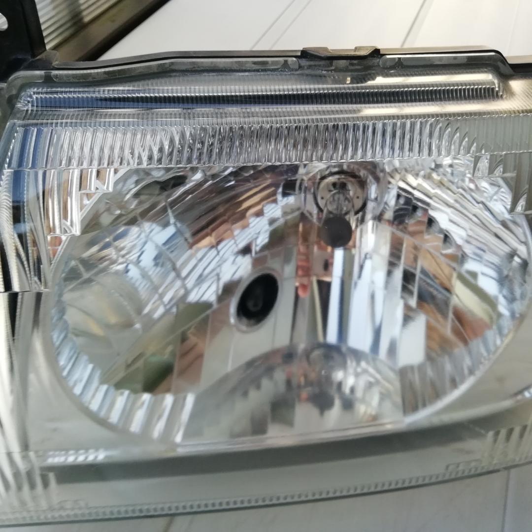 H58A パジェロミニ ヘッドライト 左右 レべ付 （管理NO25）