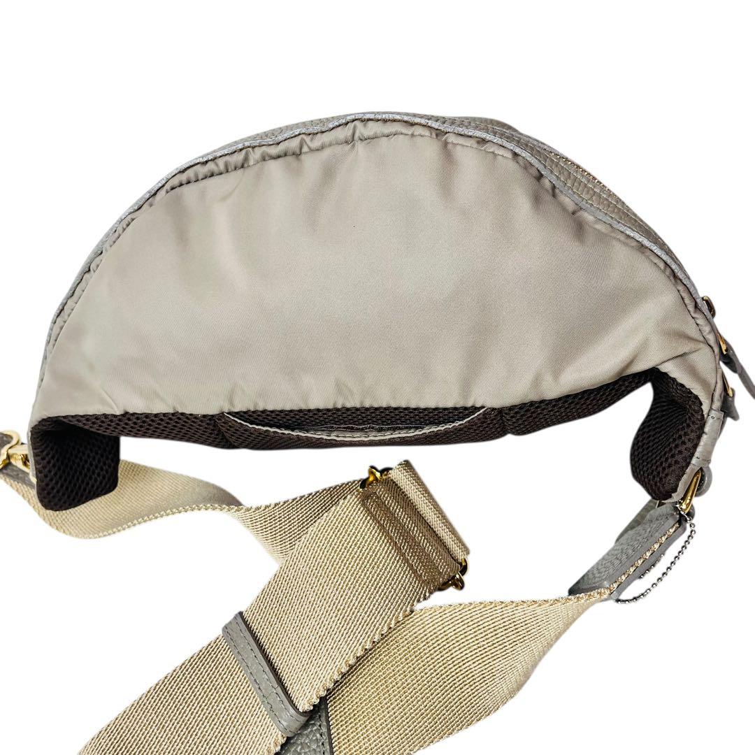 新品同様✨ ADMJ ボディーバッグ デービス 高級ナイロン イタリア製