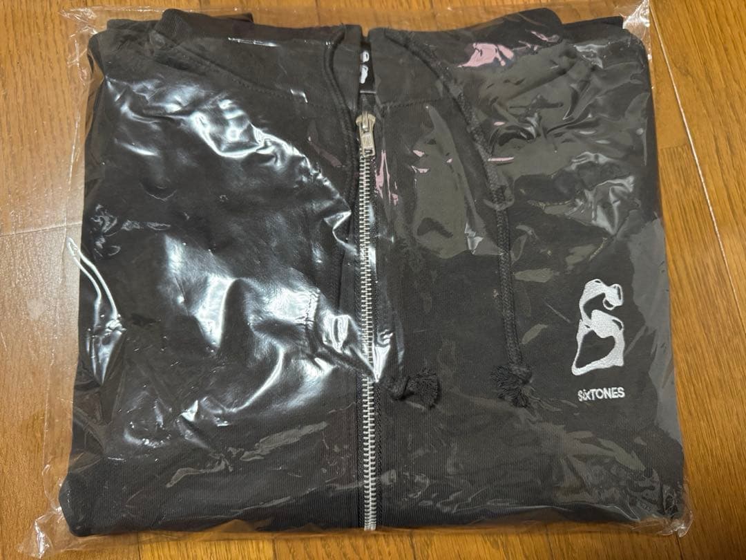 【新品未開封】MILE SixTONESパーカー MILESixTONESパーカー | ファミクラストア オンライン