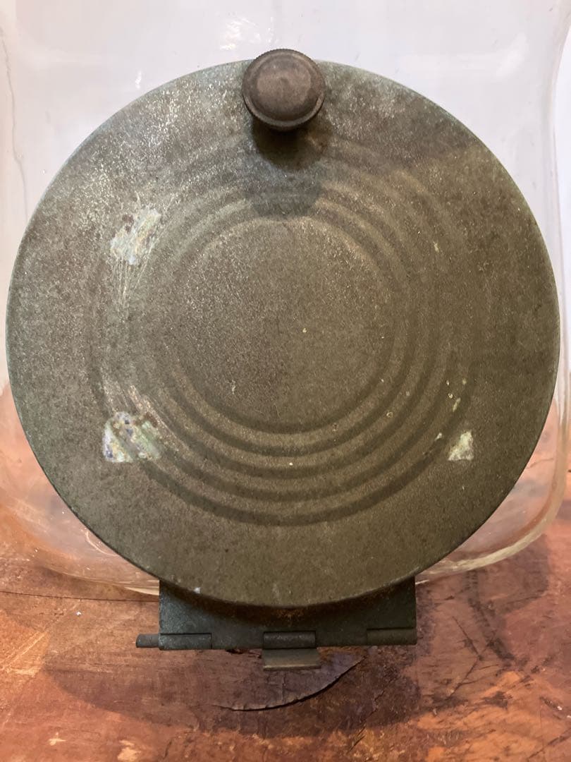 存在感抜群！アルミ開閉蓋付きの煙草陳列用ガラス瓶◇たばこ瓶◇