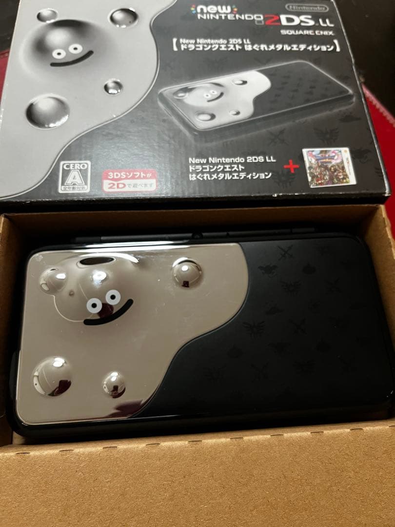 New Nintendo 2DS LL はぐれメタルエディション元箱付き 美品 - メルカリ
