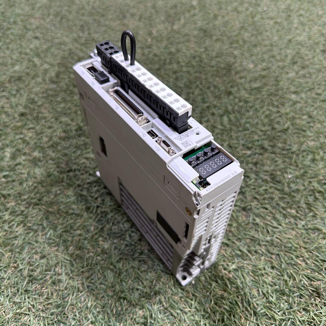 YASKAWA SGDXS-1R6A00A サーボパックドライブ 動作保証 - メルカリ
