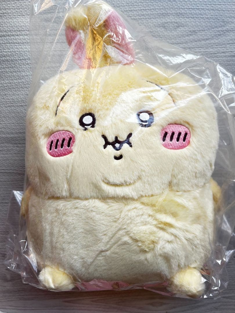 ちいかわ 重め！ぼっちゃり抱っこぬいぐるみ うさぎ - メルカリ