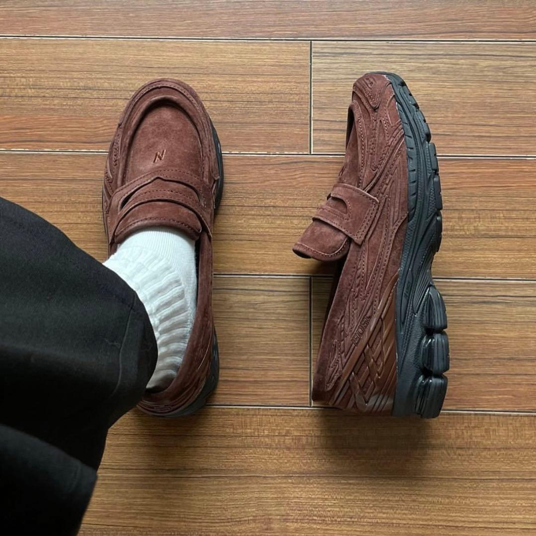 New Balance 1906l rich oak suede - メルカリ