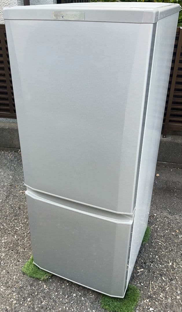 三菱冷凍冷蔵庫　146L省エネ　静音設計LED照明 自動霜取り機能付2018年製 三菱電機 冷凍庫 144L 右開き 1ドア 幅48cm スリム 省エネ静音 自動霜