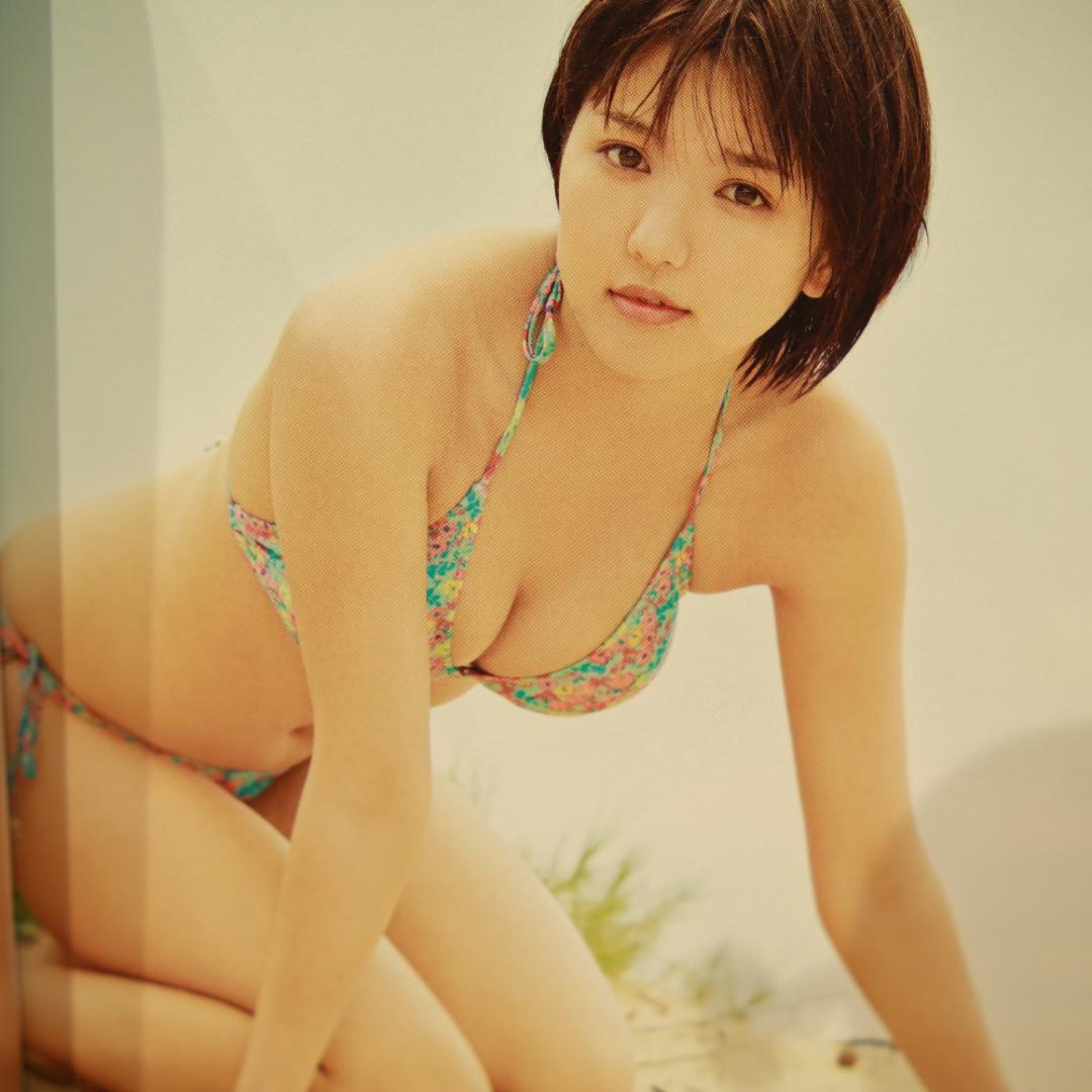 真野恵里菜 写真集 『 まのちゃん ~Dear Friends~ 』 - メルカリ