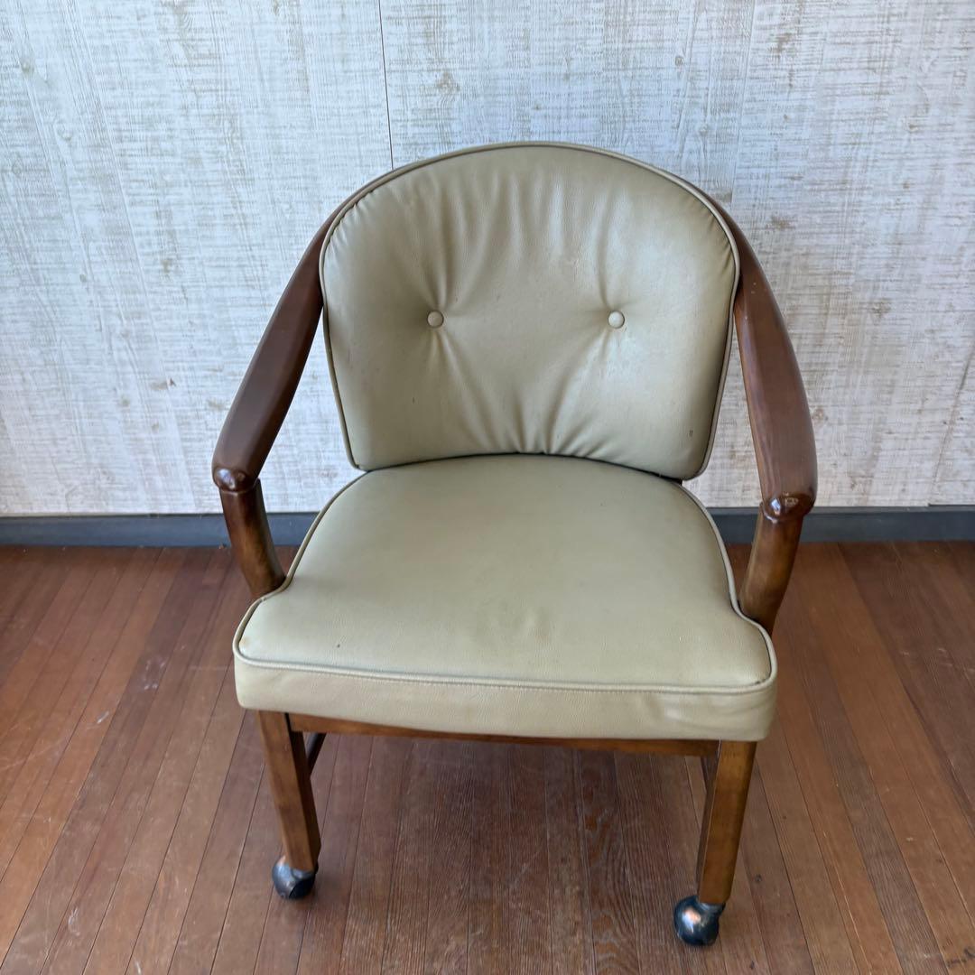 ① カリモク 木製アームチェア キャスター付 ダイニングチェア 応接