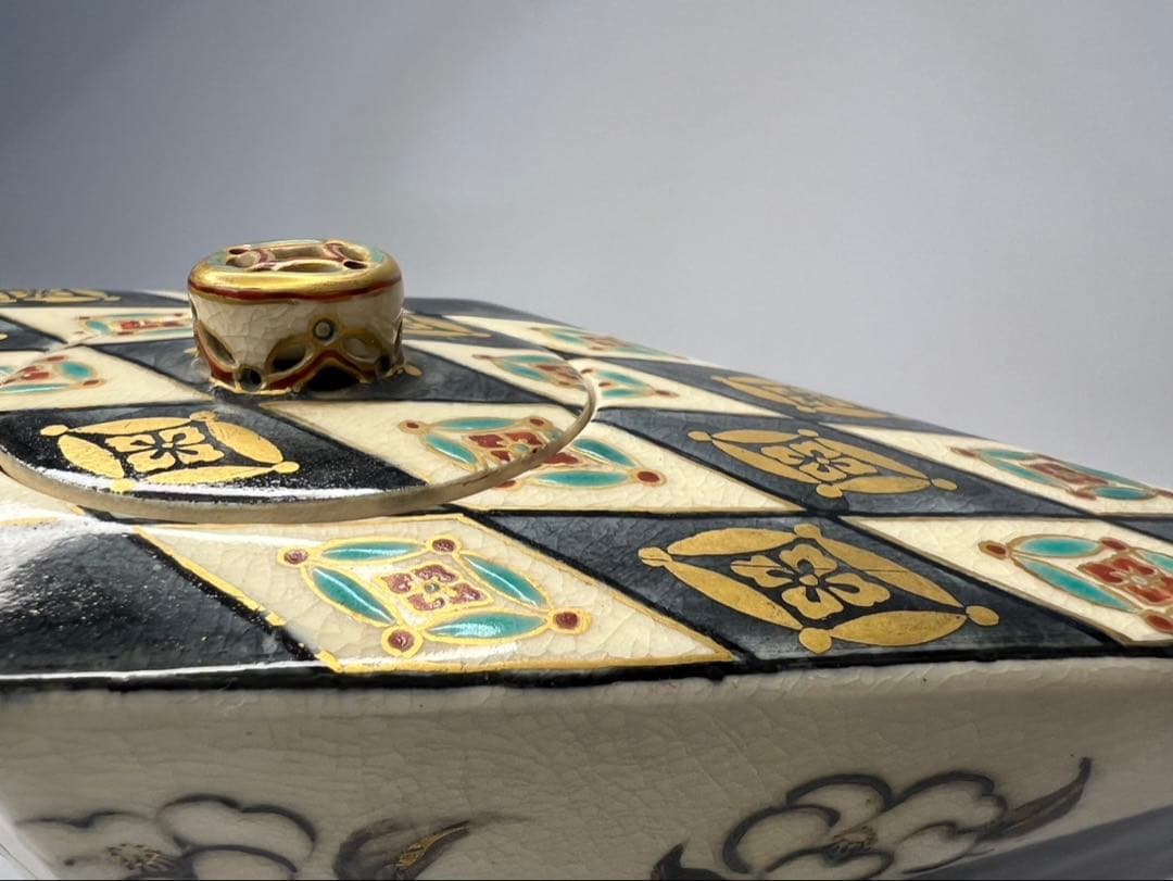 真葛香山】仁清意菱形高炉 二代 香半之助作 帝室技芸員【書載品現物