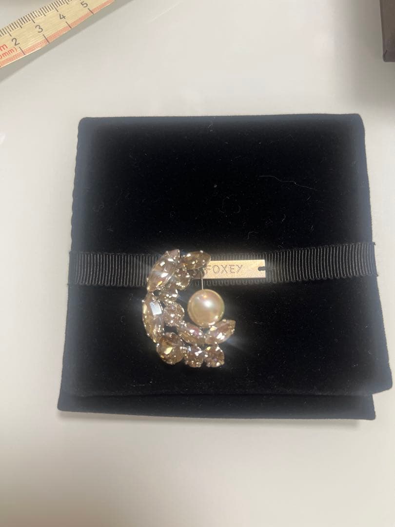 Foxey ♡ ブローチ　パール付き 楽天市場】フォクシー ブローチの通販