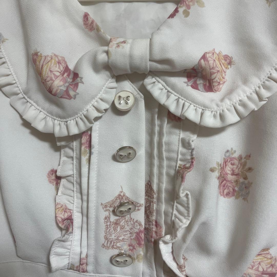 LIZLISA フラワープリント 半袖ワンピース - メルカリ