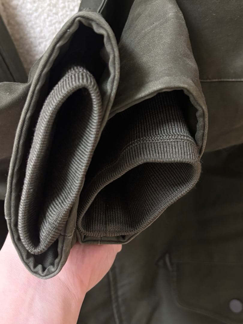 ユニセックス】A.P.C. フーデッドコート S カーキ ボアライナー付き防寒