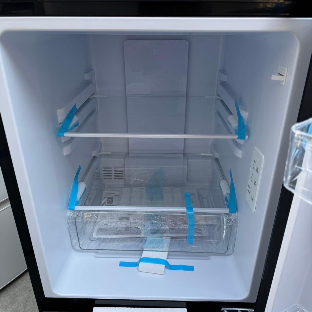 223⭐️2025年製☆新品、未使用品☆アイリス 冷蔵庫 ブラック 黒