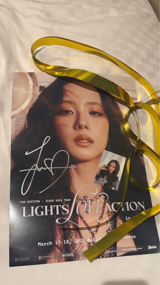 BLACKPINK ジス jisoo 直筆サイン入りポスター - メルカリ
