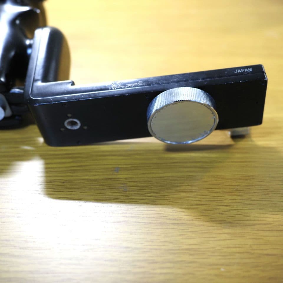 Mamiya 中判カメラ用グリップ 金属 レザー 角度調整可能 - メルカリ