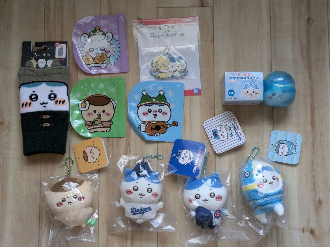ちいかわ(ハチワレ)グッズセット 楽天市場】【2種アソートセット】バンダイ ちいかわフレンズ4 2
