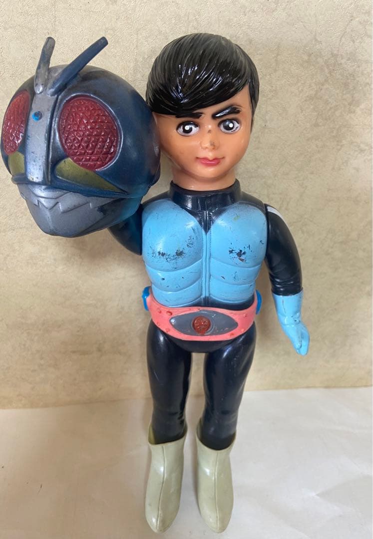 旧バンダイ仮面ライダーソフビ⭐︎希少1本線.青マスク - メルカリ