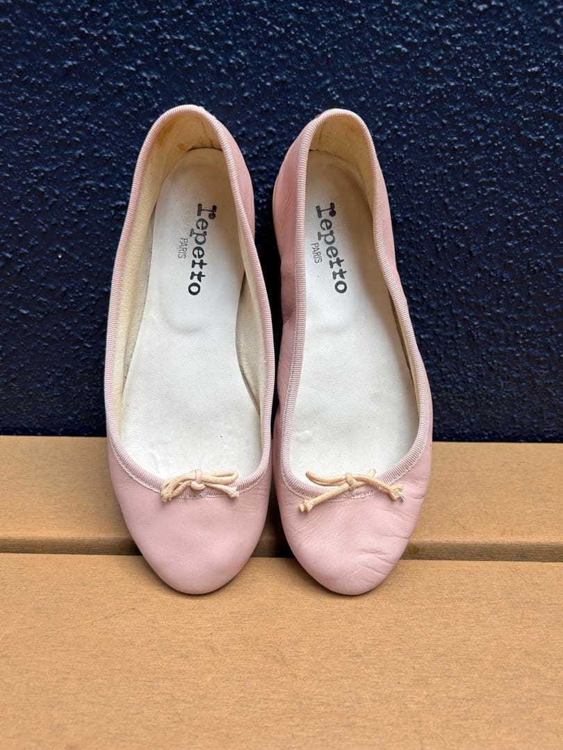 Repetto ピンク フラットシューズ - メルカリ