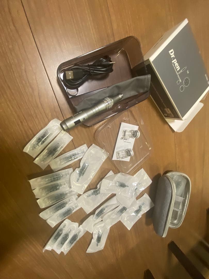 Dr.pen ULTIMA-M8 美顔器☆カードリッジ付き