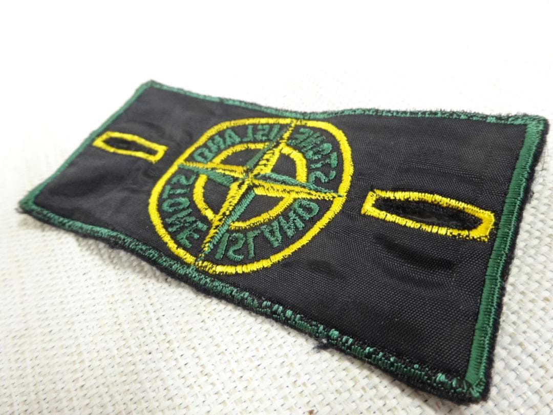 STONE ISLAND 【ストーンアイランド】ワッペン 2枚(黒・緑縁）no8