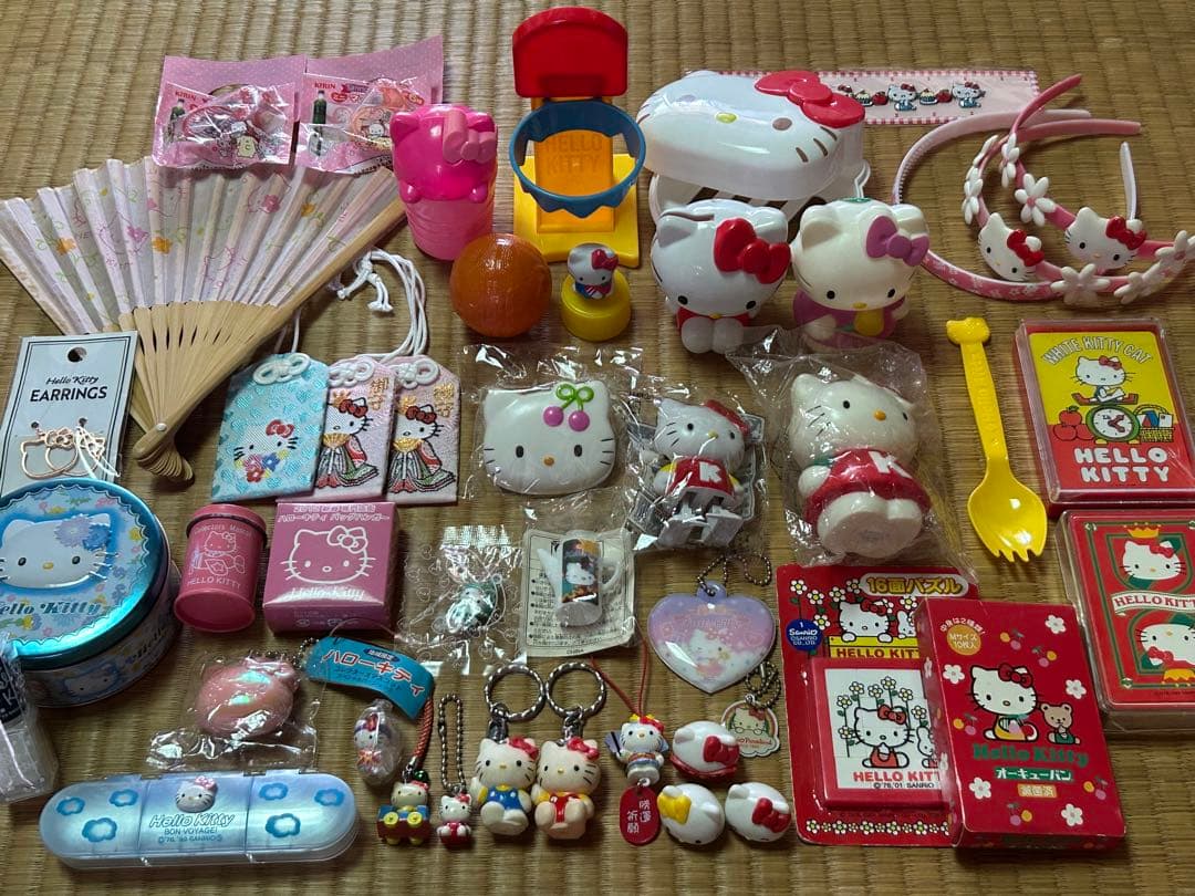 ハローキティ まとめ売り ストラップ チャーム 45点 平成レトロ