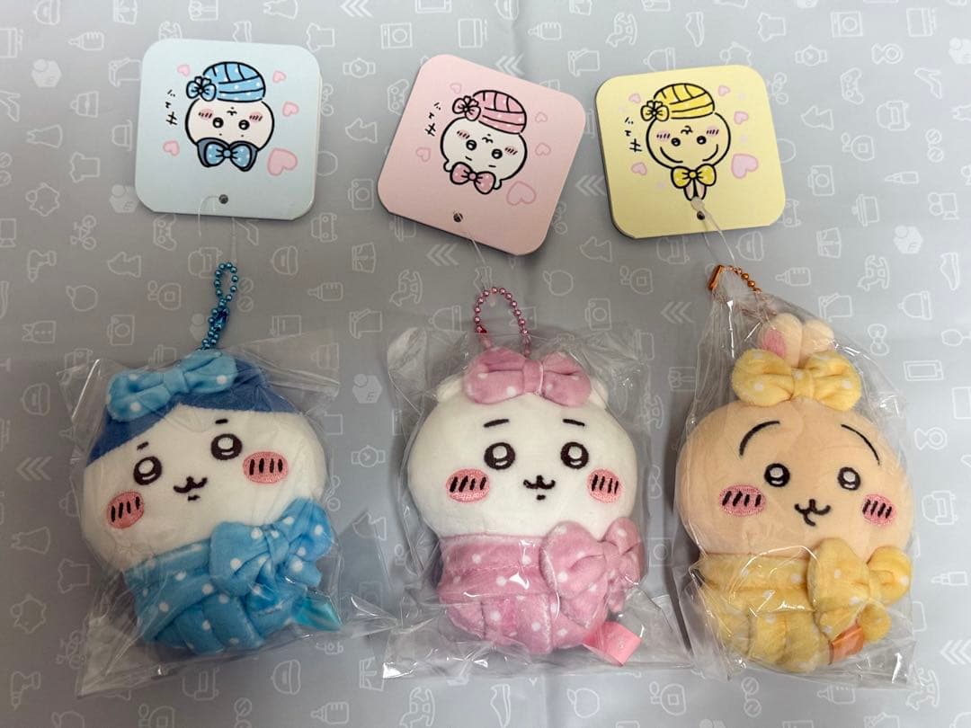 ＜新品未開封＞ ちいかわ キュッ おくるみぷちミニマスコット（3種） Amazon.co.jp: ちいかわ キュッ おくるみぷちミニマスコット