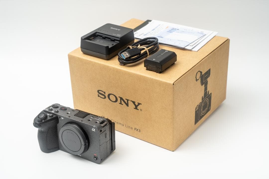 SONY FX3 美品｜撮影枚数827枚｜ボディのみ｜元箱・付属品完備｜使用極少 レンタル]SONY FX3(専用リグ付き) | ビデオカメラを借りるなら【東京