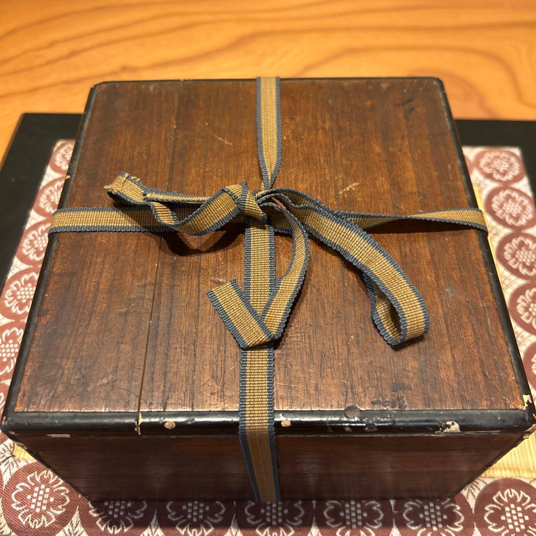 万暦赤絵 龍と鳳凰の蓋物 縁起良 - メルカリ