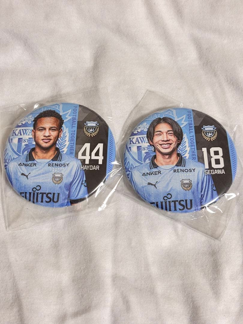 川崎フロンターレ 缶バッジ 瀬川祐輔 セサルアイダル - メルカリ