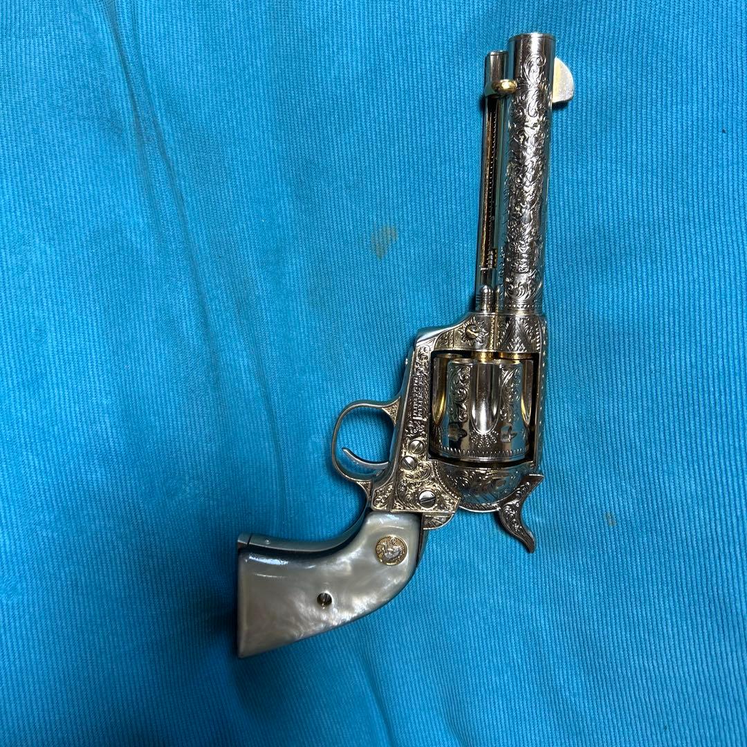 ジョン・ウェイン コメモラティブ 45&幻の白蝶貝のグリップ