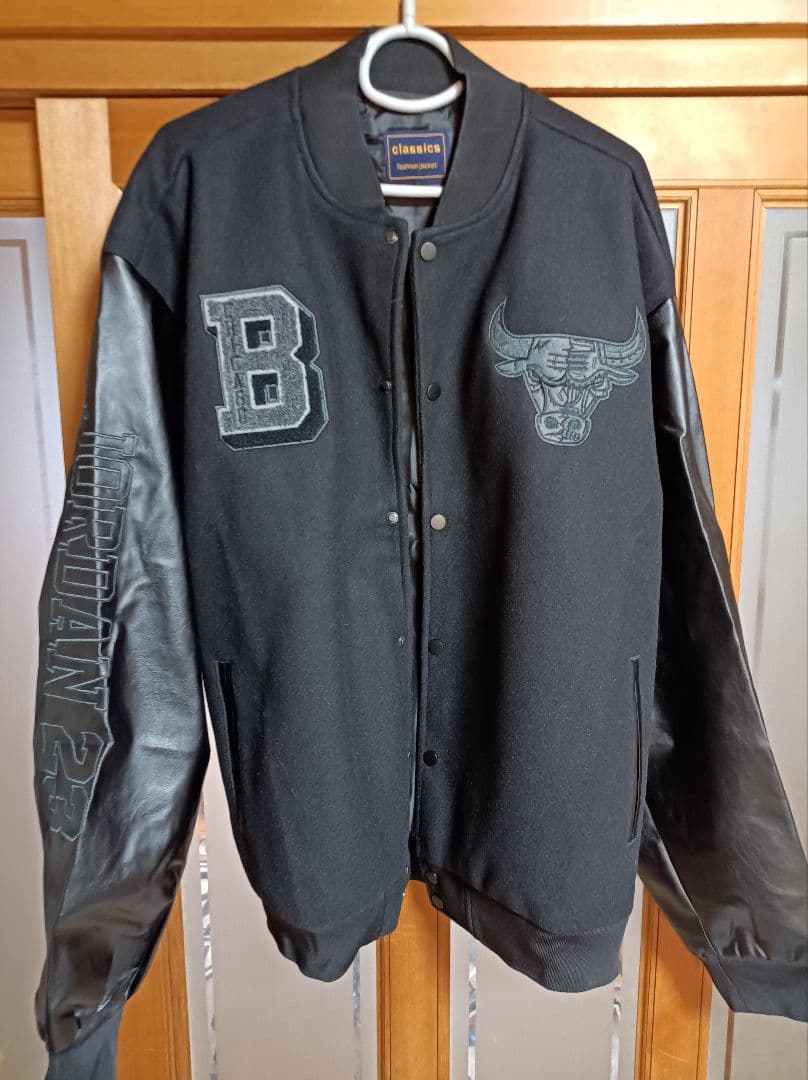 シカゴブルズ　Michael　Jordan23 スタジャン　三連休限定９０００円 シカゴブルズ Michael Jordan23 スタジャン 三連休限定9000円 NBA