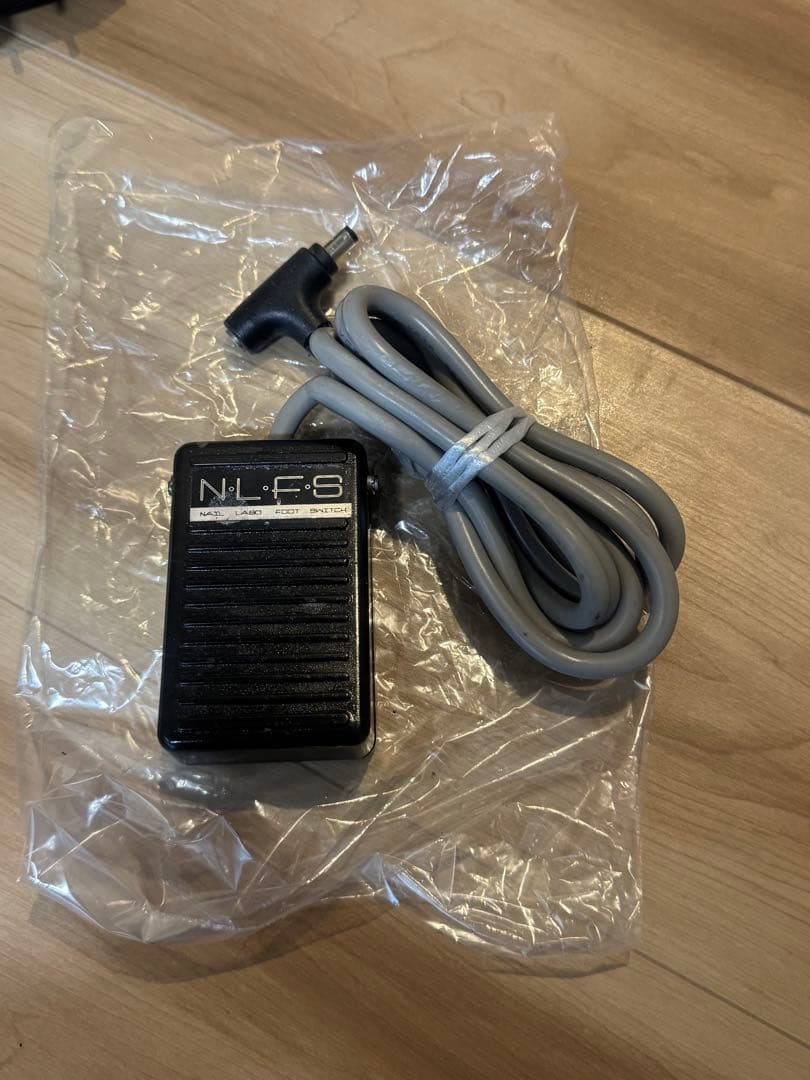 ネイルラボ∞ネイルマシン フットペダル付きの通販｜emlaakna.com