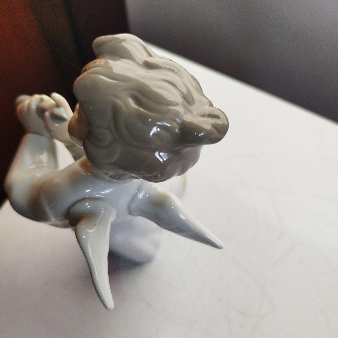 フル―トお吹く天使。