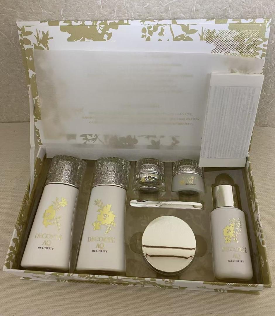 未使用】コスメデコルテ AQ ミリオリティ ラグジュリアスコフレIV
