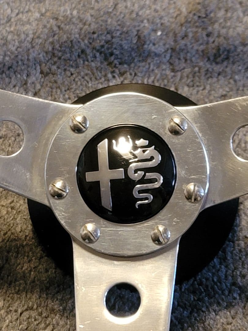 Alfa Romeo アルファロメオ ヘレボーレ Hellebore 38cm - メルカリ