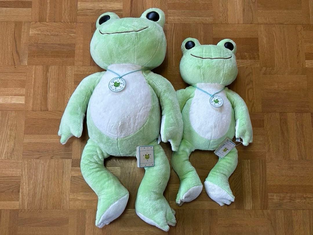 p*m様 【かえるのピクルス】ぬいぐるみ Ｌ/Ｍサイズ 2025大阪・関西万博】「かえるのピクルス」コラボレーション「ビーン