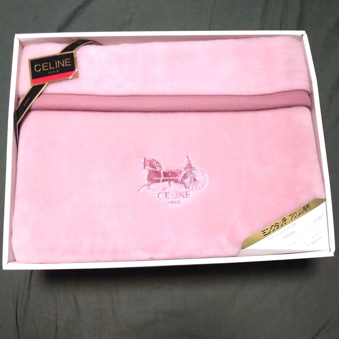 CELINE ピンク ミンクタッチ　アクリル毛布 楽天市場】Celine セリーヌ 毛布 箱付 美品 140×240cm ピンク アクリル
