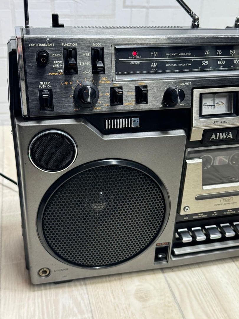 動作品 AIWA アイワ ラジカセ TPR-820 ラジオ 希少昭和レトロ - メルカリ