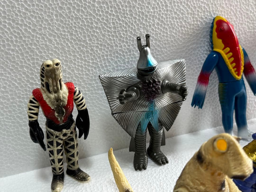 ウルトラマン 怪獣 ソフビ10対まとめ レトロ - メルカリ
