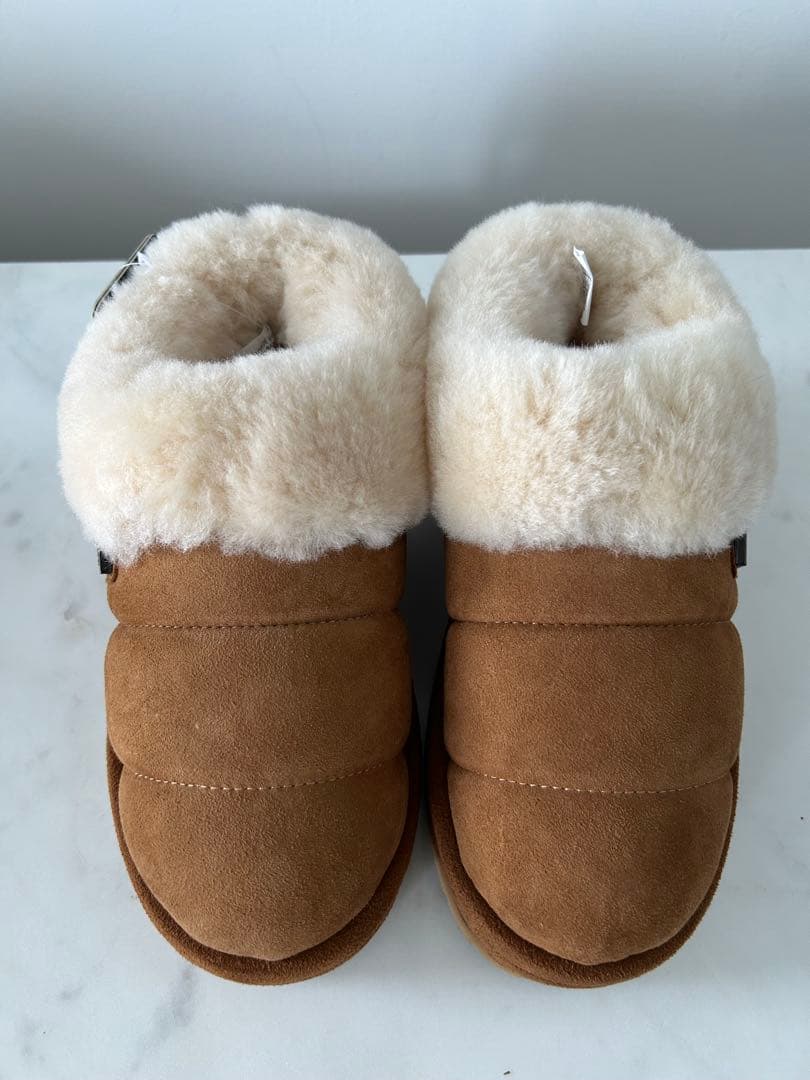 ミ*コ様 新品 UGG エクスプレス ムートンブーツ 厚底 EU38 - 靴最 安値