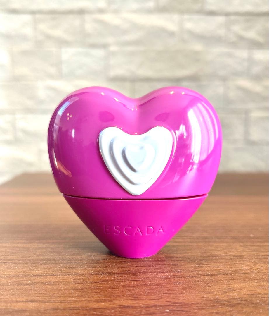 NO!NEWYORK娘 　2点Escada Love 限定品