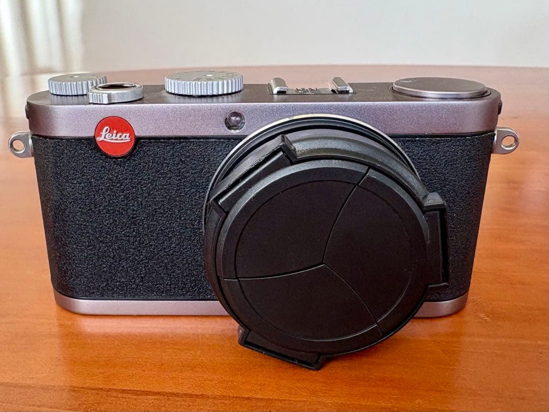 美品・動作確認済】Leica X1 スチールグレー オートレンズキャップ付