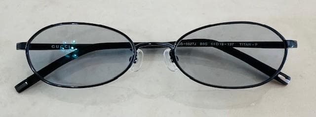 GUCCI GG 3527/S グレー レンズ PCメガネ Gucci GG1716S M (54 - 18) with Grey lenses and Grey frame