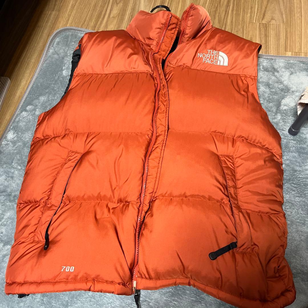 THE NORTH FACE ダウンベスト ヌプシ 700フィル Lオレンジ THE NORTH FACE（ザ ノースフェイス） 36%off ノースフェイス 高品質