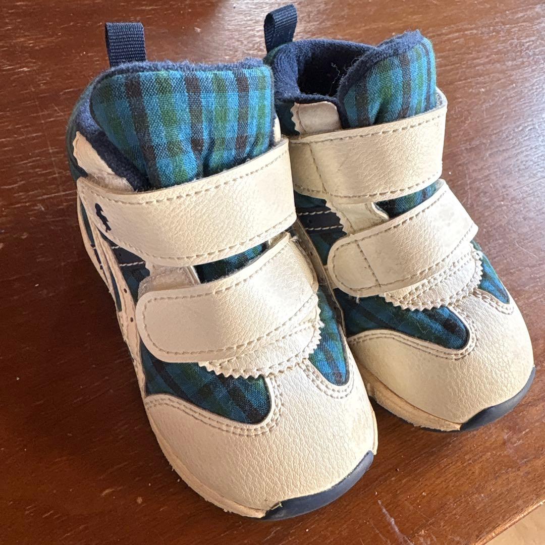 ASICS ファミリアスニーカー ホワイト/グリーンチェック - メルカリ