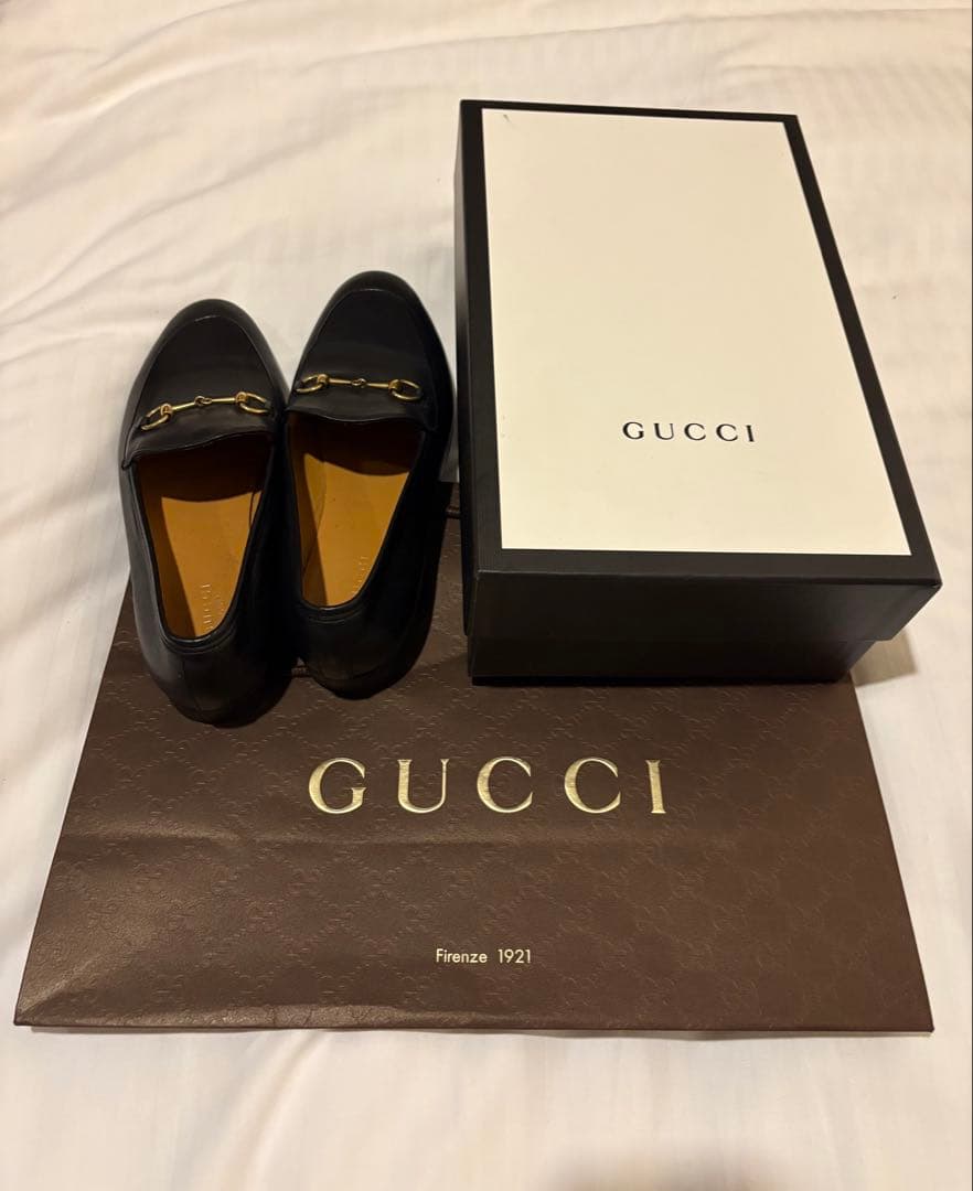 GUCCI ローファー 39ゴールドチェーン 楽天市場】【グッチ】Gucci チェーンバックル金具 レザー ミッドソール