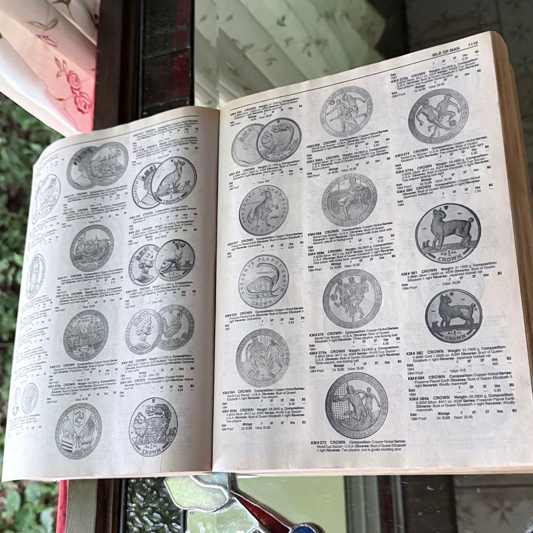 感謝‼️World Coins 1901-Present 31st Edition - メルカリ