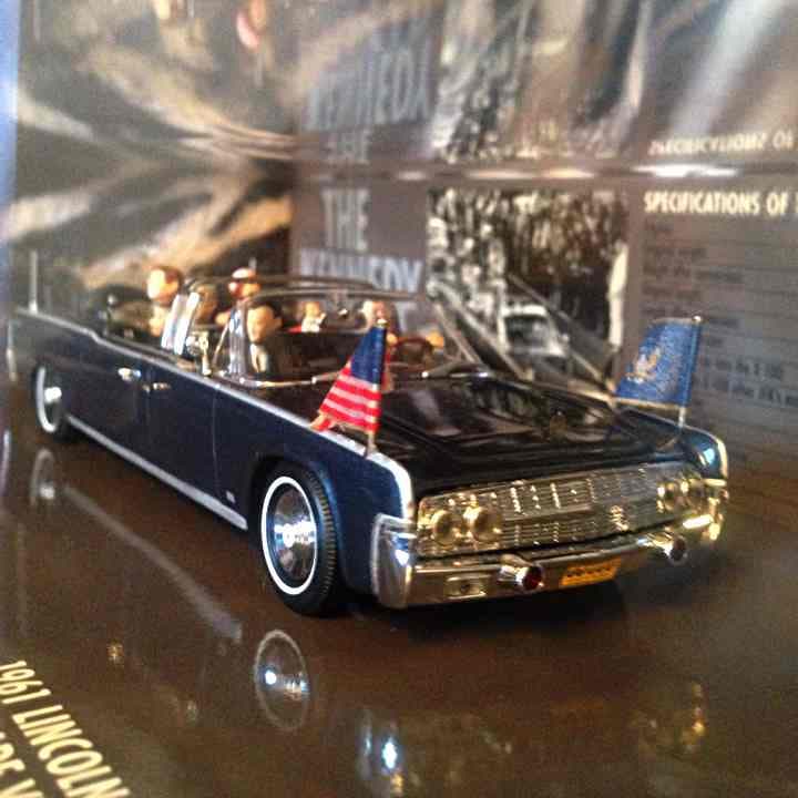 ☆激レア品❗️KENNDY CAR 1:43ケネディー暗殺☆MINICHANPS 000000147752_PYfP0qI.jpg