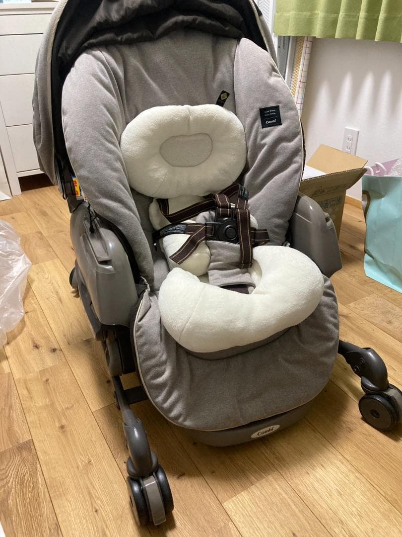 【美品】Combi ネムリラAUTO SWING BEDiドームEG　直接引取可 コンビ ホワイトレーベル ネムリラ AUTO SWING BEDi おやすみドーム EG